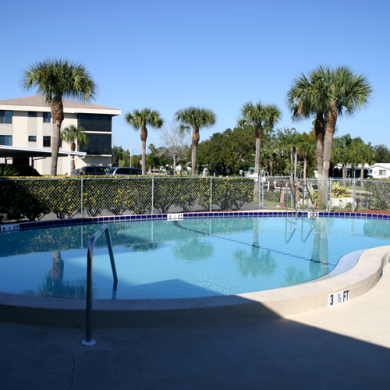 Sand Pebble Pointe Pool